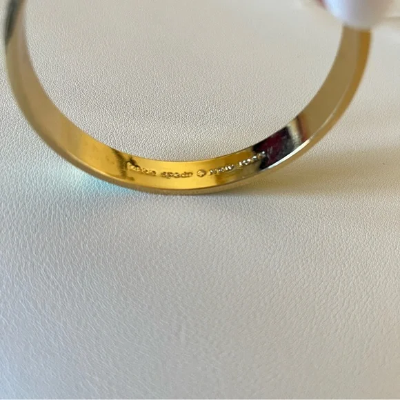 Kate Spade New York Turquoise Enamel Spade Bangle Bracelet Gold Tone - Picture 4 of 11
